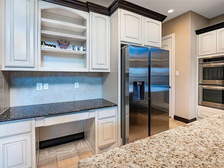 25207 Springwood Lake Dr — Photo 21