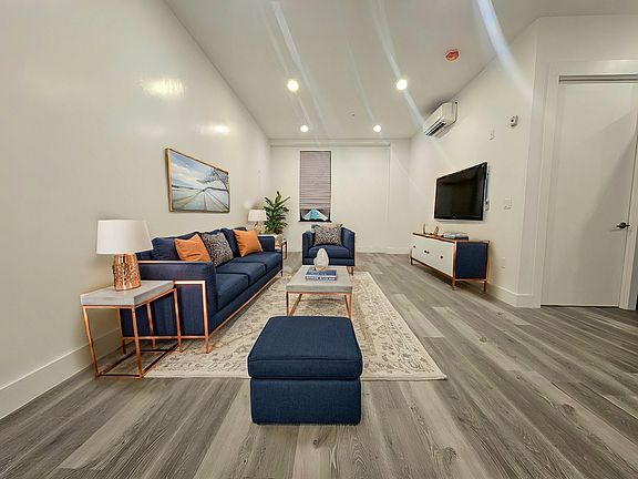 3rd image of 717 Park Ave #3C