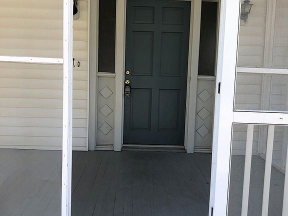 4th image of 255 Querens Ave