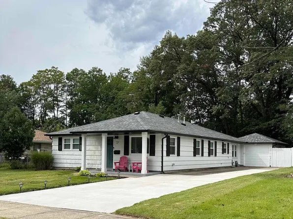 321 S Tuxedo Dr, South Bend, IN 46615