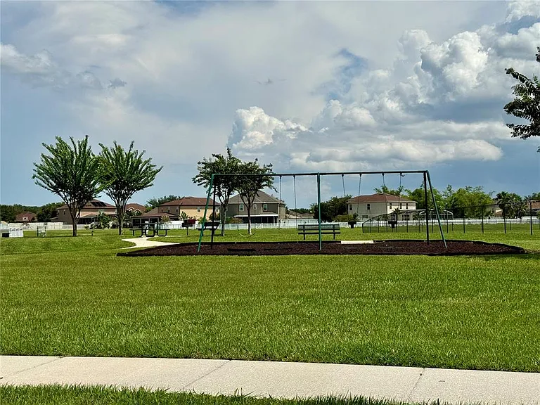 4912 Stone Acres Cir — Photo 31