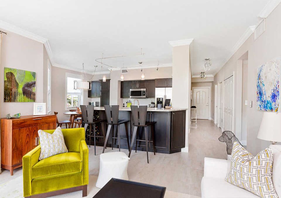 1st image of 250 NE 3rd Ave #1319