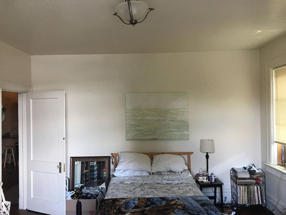Master Bedroom - Each Room has its own Ceiling Fixture!