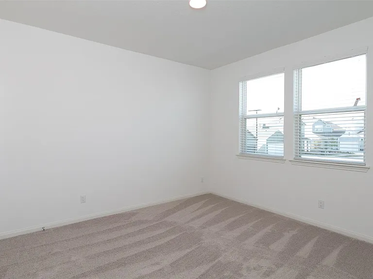5303 Bruno St — Photo 23