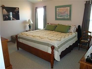 5th image of 106 Reserve Cir