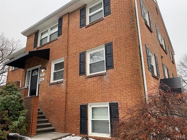 1st image of 4301 Arlington Cir