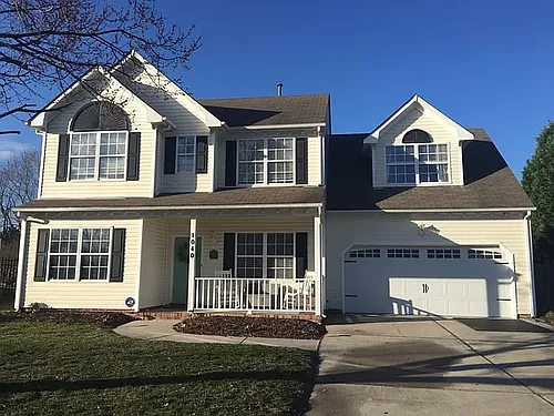 1040 Hawthorne Farm Ter Photo 1