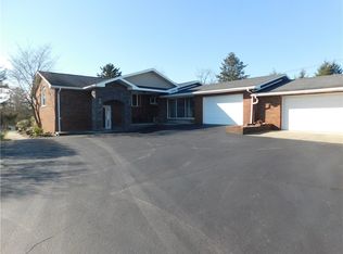 7 Maple St, Smithfield, PA 15478