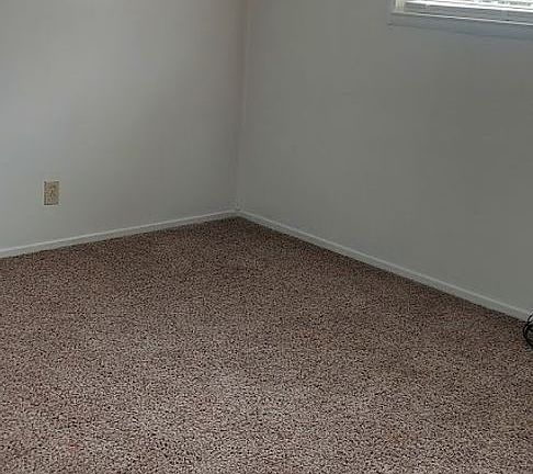 2nd image of 2383 Shaffer Rd