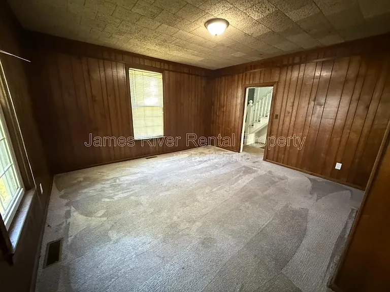 2336 Aragon St — Photo 8