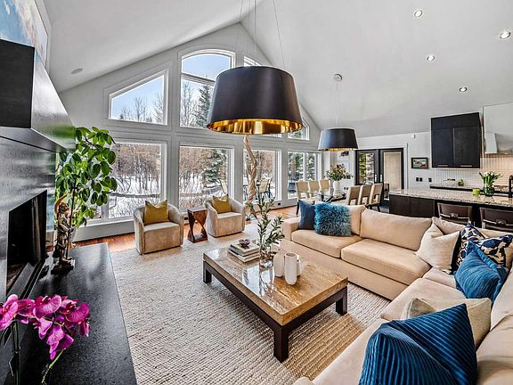 3rd image of 23 Spring Willow Way SW