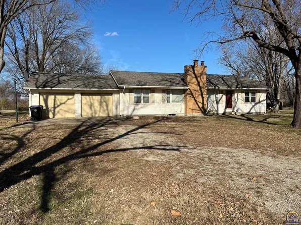 7410 NW Kiro Ct, Silver Lake, KS 66539