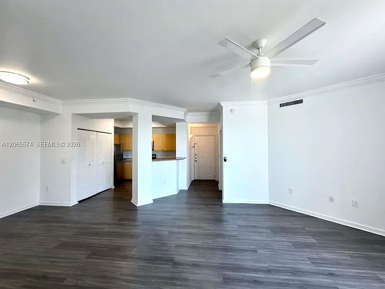 1919 Van Buren St #818A — Photo 20