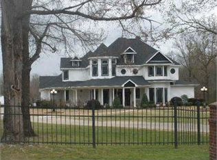 2430 Wildwood Ln, Paris, TX 75462