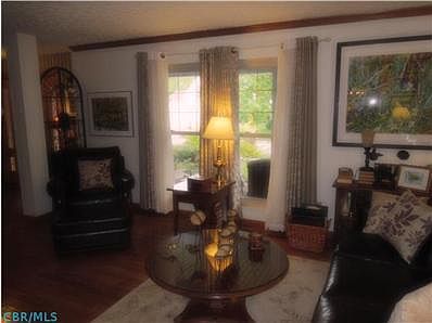 3rd image of 653 Ozem Gardner Way