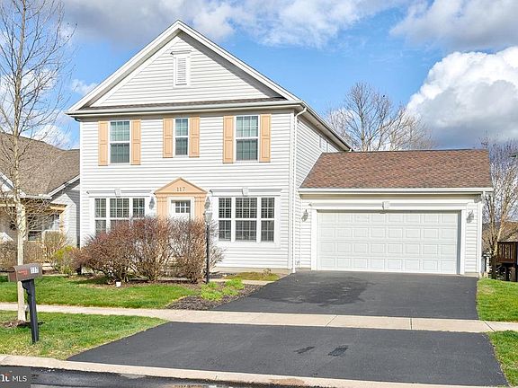 2nd image of 117 Meadowhawk Ln
