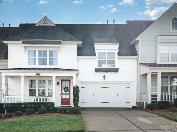 11716 Founders Park Ln, Pineville, NC 28134