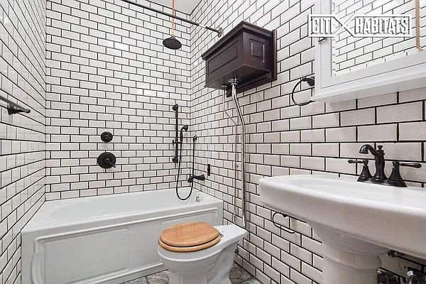 Rented by Citi Habitats | media 3