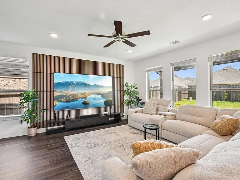 4806 Sand Clouds Dr — Photo 8