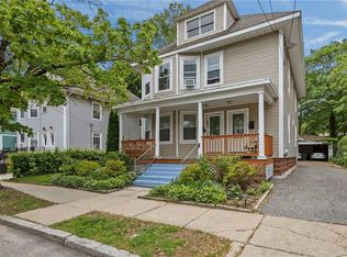 162 Armington St, Cranston, RI 02905