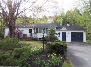 186 Anson St, Farmington, ME 04938