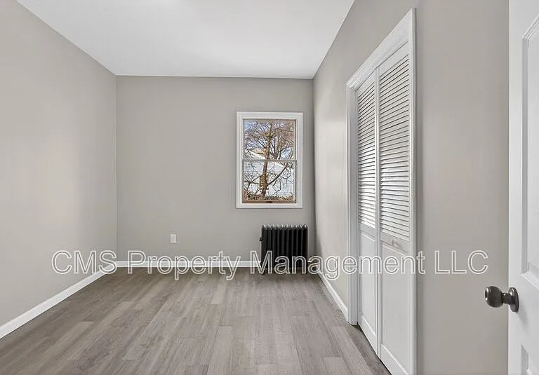 378 Grand St #1R — Photo 10