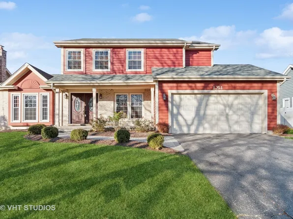 1251 Oakton Ln, Naperville, IL 60540