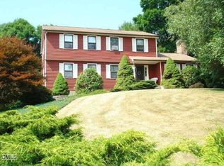 17 Yankee Hill Rd, Monroe, CT 06468