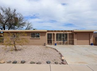 8219 E Escalante Rd, Tucson, AZ 85730