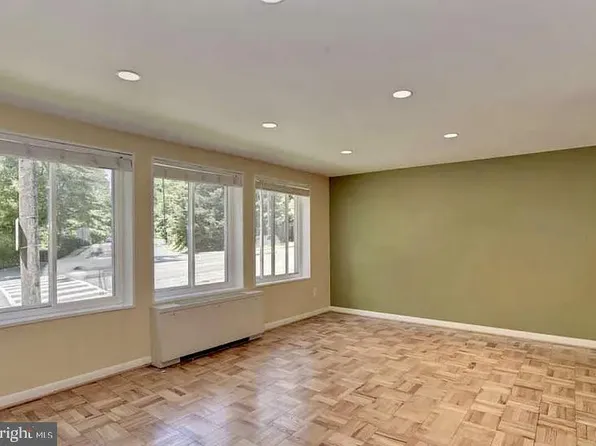 3033 New Mexico Ave NW APT 203, Washington, DC 20016