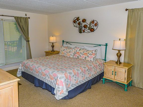 3rd image of 3400 Gulf Blvd #101