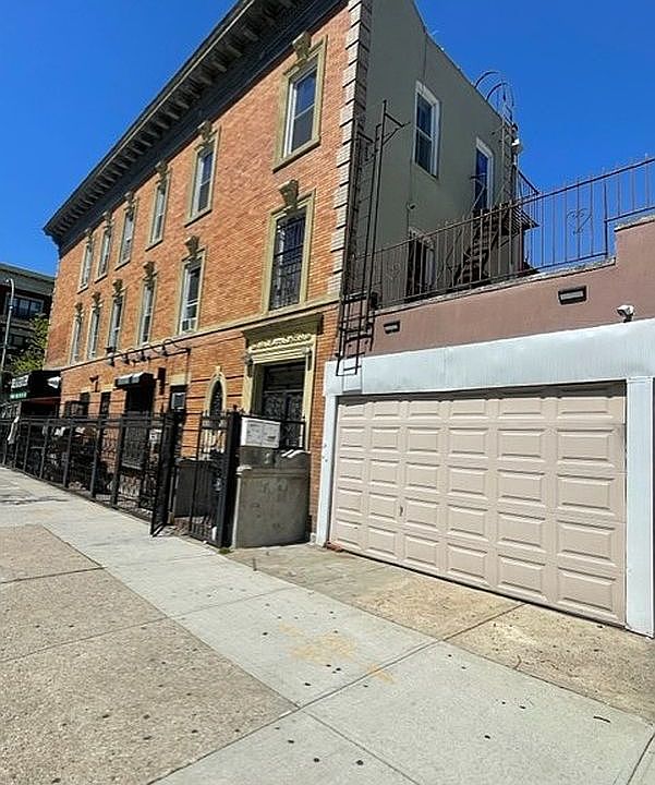 2nd image of 1115 Sterling Pl Unit 1