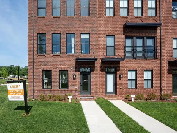 42106 Hazel Grove Ter, Ashburn, VA 20148