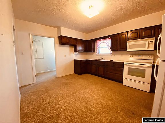 2nd image of 103 S 7th St