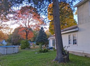 56130 Oak Rd, South Bend, IN 46619