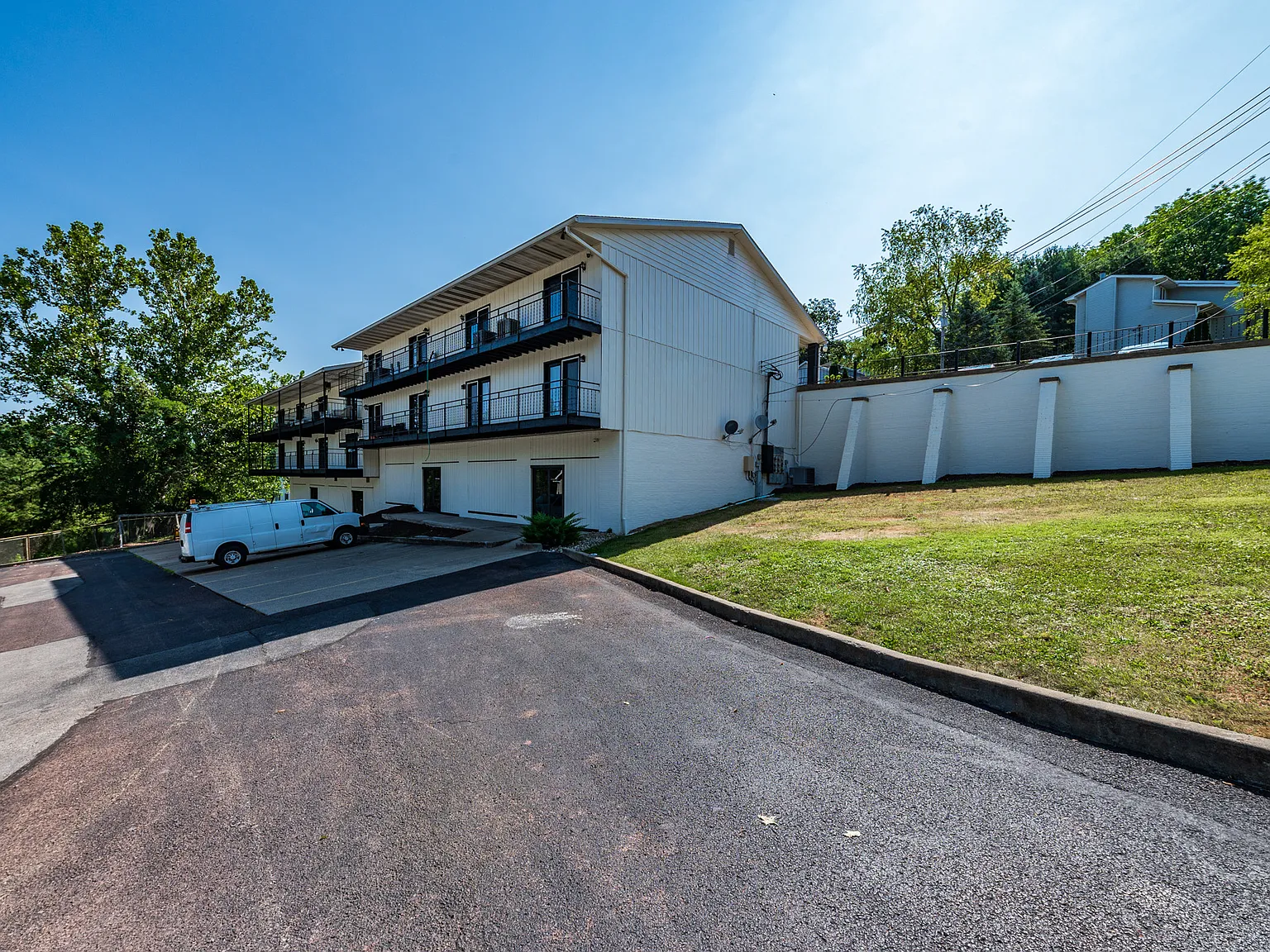 3 bed, 1365 sqft, $1,500 — Photo 3