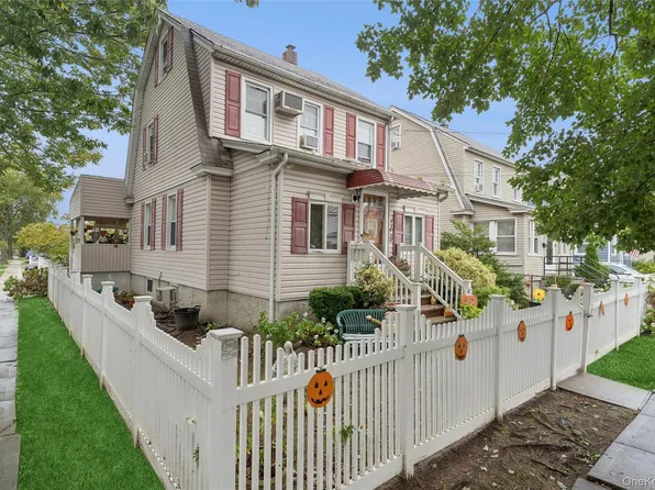 128 Fairfield Street, Valley Stream, NY 11581