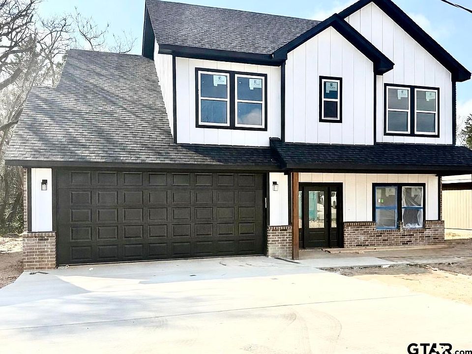 1st image of 3006 Moorehead St
