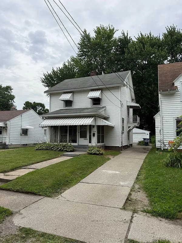 4 bed, 1.5 bath, 1344 sqft, $1,500 — Photo 2