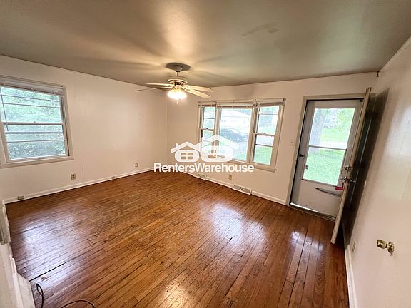 3rd image of 1519 W Waldo Ave