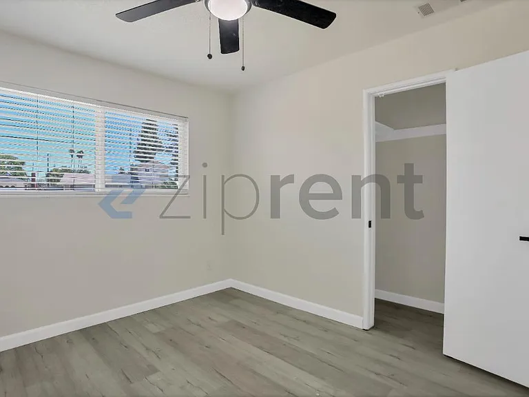 3097 W Sussex Way — Photo 8
