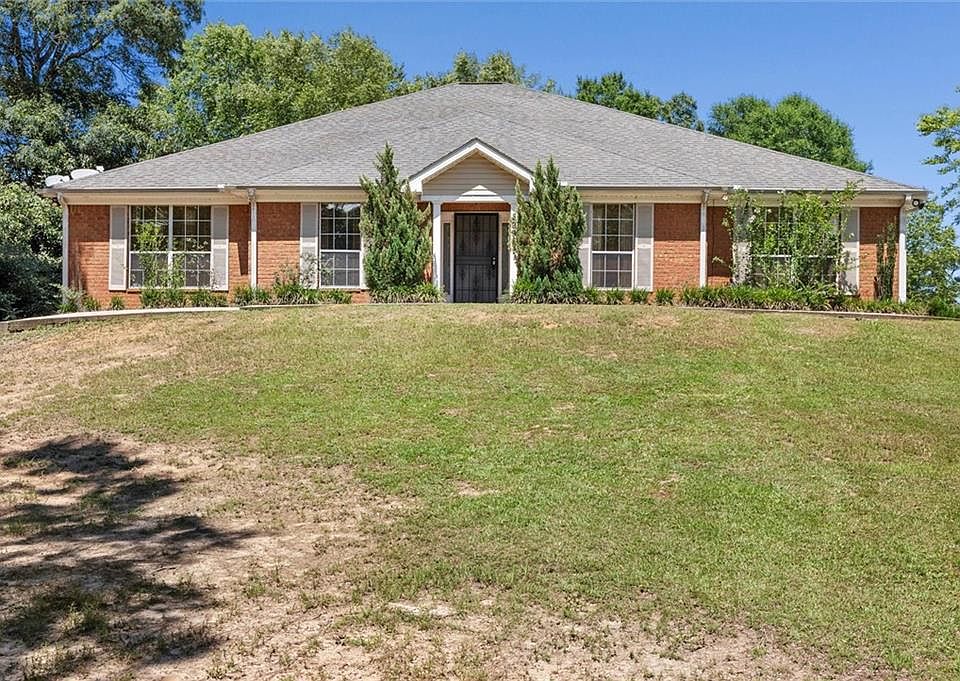 1st image of 8992 Celeste Oaks Ct N