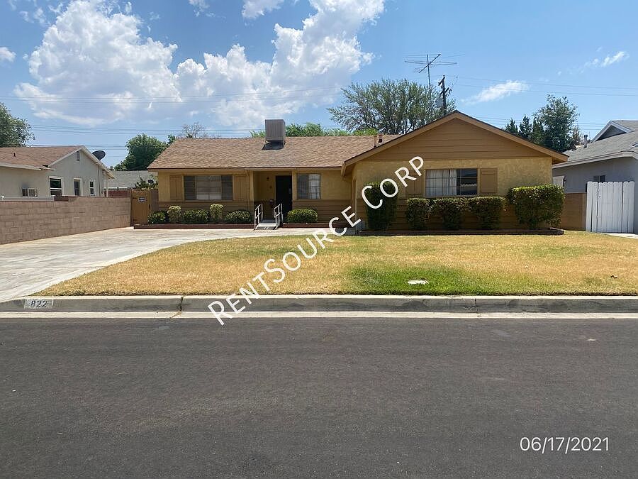 1st image of 822 W Avenue J9