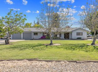 2745 E Goshen Avenue NE, Visalia, CA