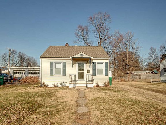 2nd image of 1517 Clark Ave