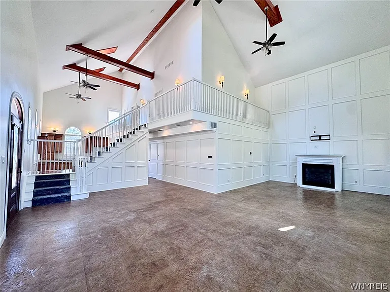 762 Columbus Pkwy — Photo 6