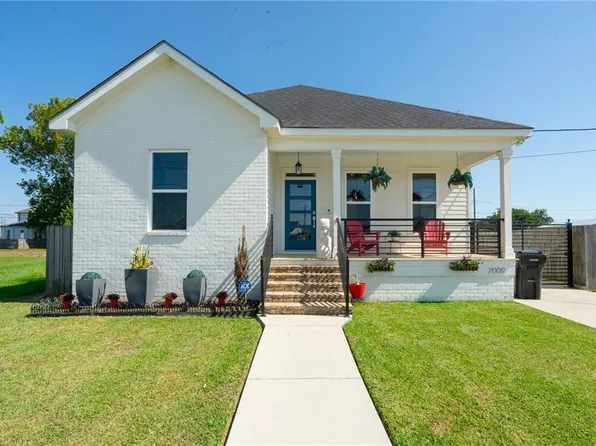 2009 Center St, Arabi, LA 70032