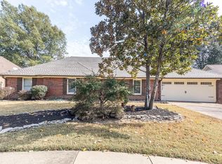 382 Spruce Glen Dr, Cordova, TN 38018