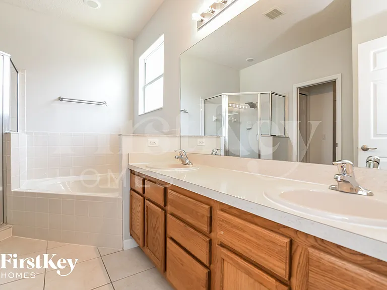 1722 Brassie Ct — Photo 10