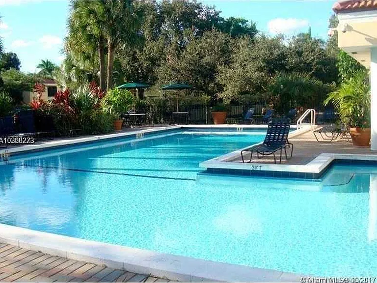 2445 SW 18th Ter #220 — Photo 31